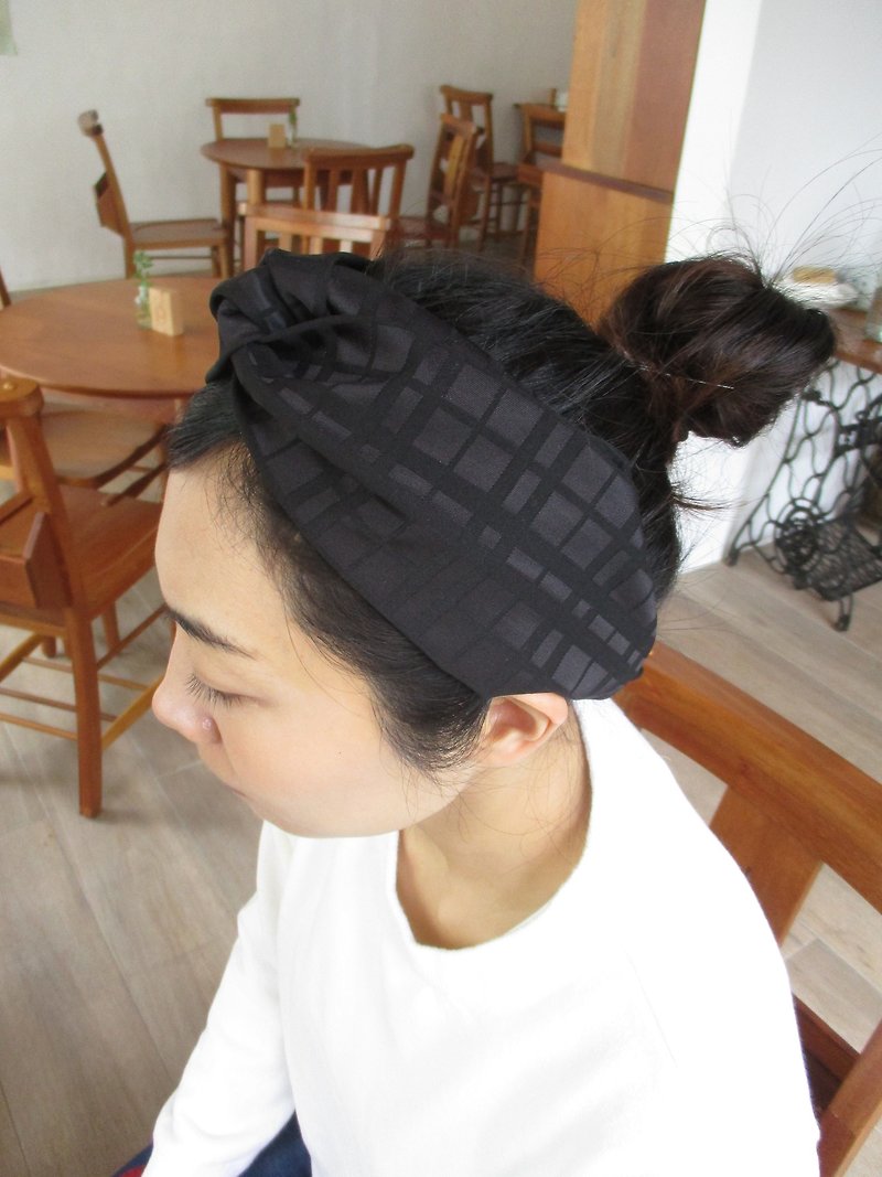 Cross hair band (elastic hand) - black lattice - Hair Accessories - Other Materials Black