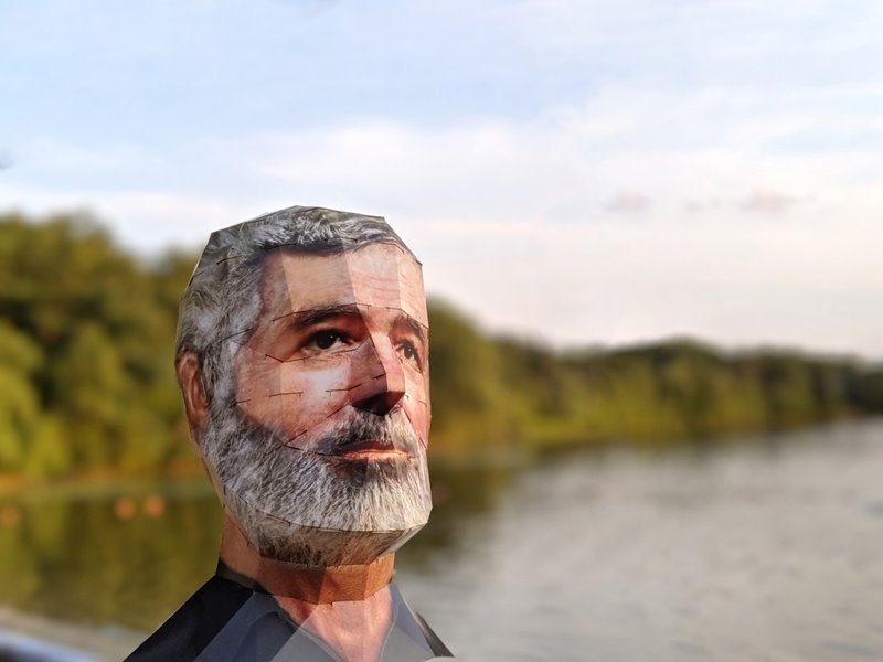 【酷比頭紙模型】海明威Ernest Hemingway 作家 | 免剪貼立體拼圖 - 擺飾/家飾品 - 紙 多色
