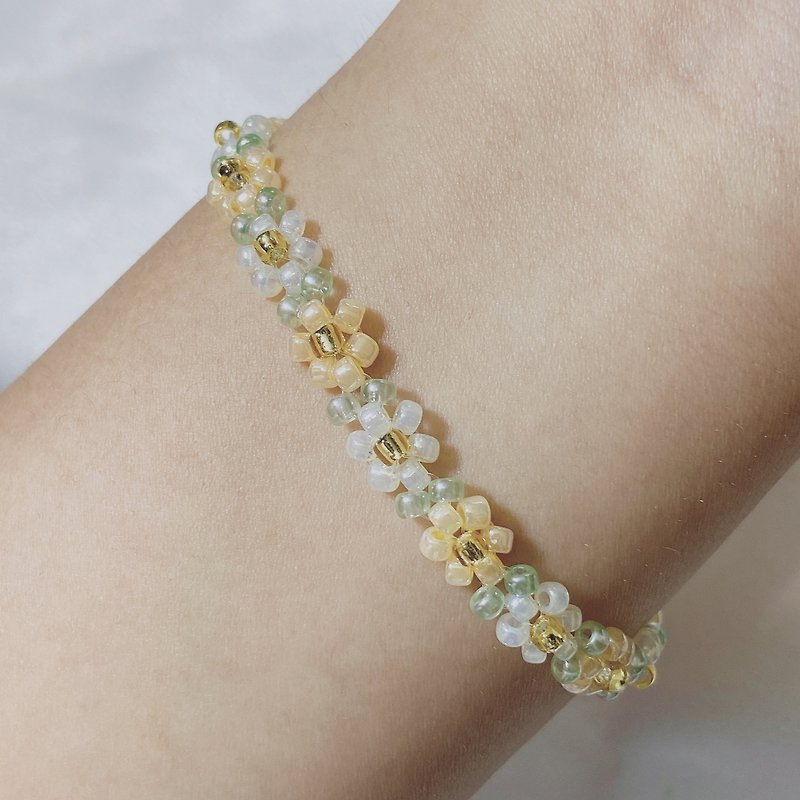 (Citrus) Corner.wb- Daisy flower bracelet Daisy flower bracelet - Bracelets - Sterling Silver Silver