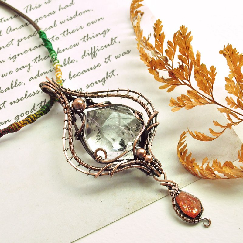 【Mischievous】- Metal Wire Woven - Water-Gall Fluid Sand Crystal Necklace - สร้อยคอ - โลหะ สีนำ้ตาล