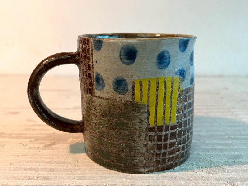 幾何。圓舞曲咖啡杯(售完再製款)_陶器馬克杯 - 咖啡杯 - 陶 咖啡色