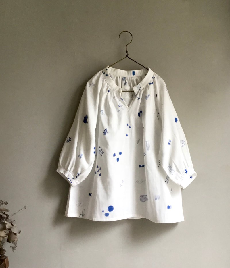 森林小隱/illustration設計師印花系列/小立領澎澎袖/七分袖上衣 - 女上衣/長袖上衣 - 棉．麻 白色
