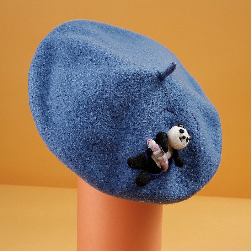 軻人原創設計手工羊毛氈製作游泳的熊貓貝雷帽畫家帽女士帽蓓蕾帽 - 帽子 - 羊毛 