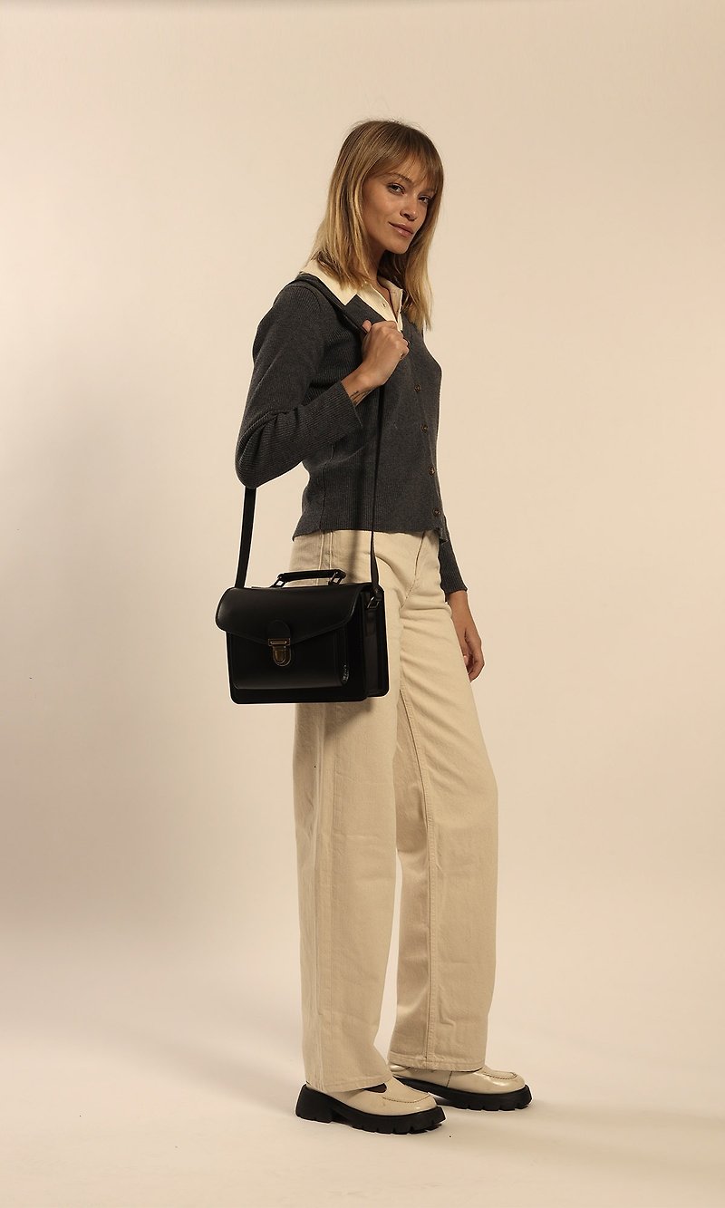 Florence black British handmade leather briefcase / diagonal handbag - กระเป๋าแมสเซนเจอร์ - หนังแท้ สีดำ