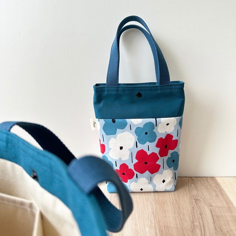 【River】Small portable walking bag/original design fabric/RiRiChun/Blue - กระเป๋าถือ - ผ้าฝ้าย/ผ้าลินิน สีน้ำเงิน