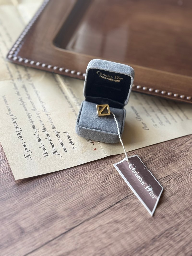 中古正品Christian Dior迪奧CD logo胸針 西裝扣針男女適用送禮 - 胸針 - 其他金屬 金色
