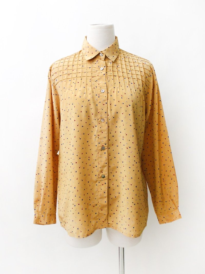 【RE0916T163】 early autumn Japanese retro floral yellow ancient shirt - Women's Shirts - Polyester Yellow