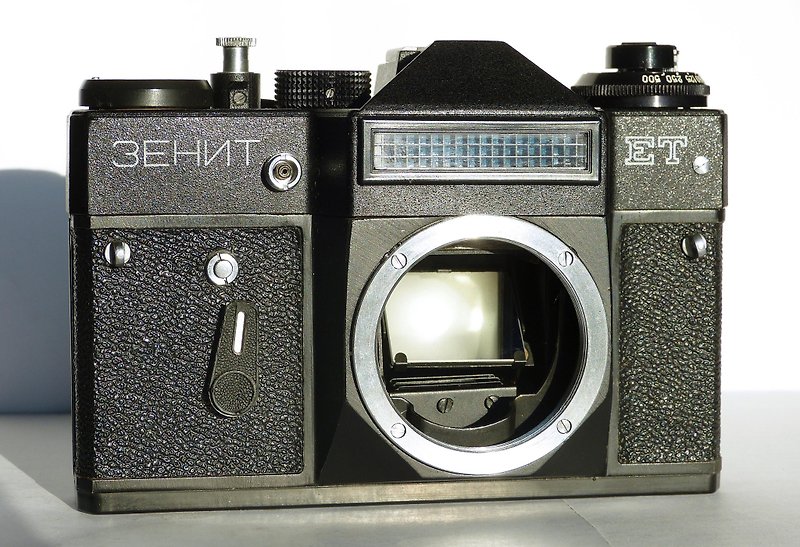Zenit ET body USSR SLR 35mm film camera BelOMO M42 mount - Cameras - Other Metals Black