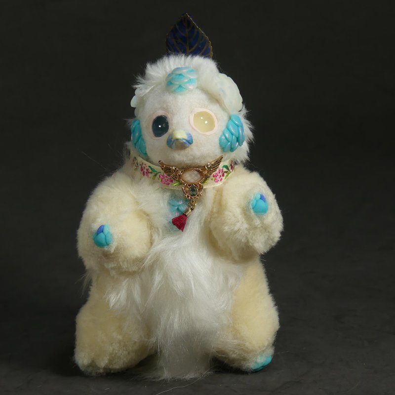 Art Doll Bird and Animals White Blue - ตุ๊กตา - เส้นใยสังเคราะห์ ขาว