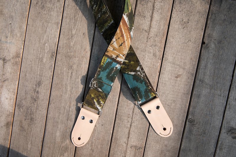 Smiling guitar strap // green bean paste // Guitar strap - Guitar Accessories - Other Materials 