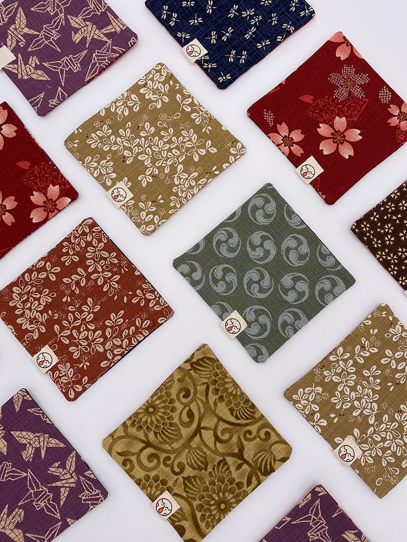 Two-color Japanese ancient cloth coaster four-piece group without color selection - อื่นๆ - ผ้าฝ้าย/ผ้าลินิน หลากหลายสี
