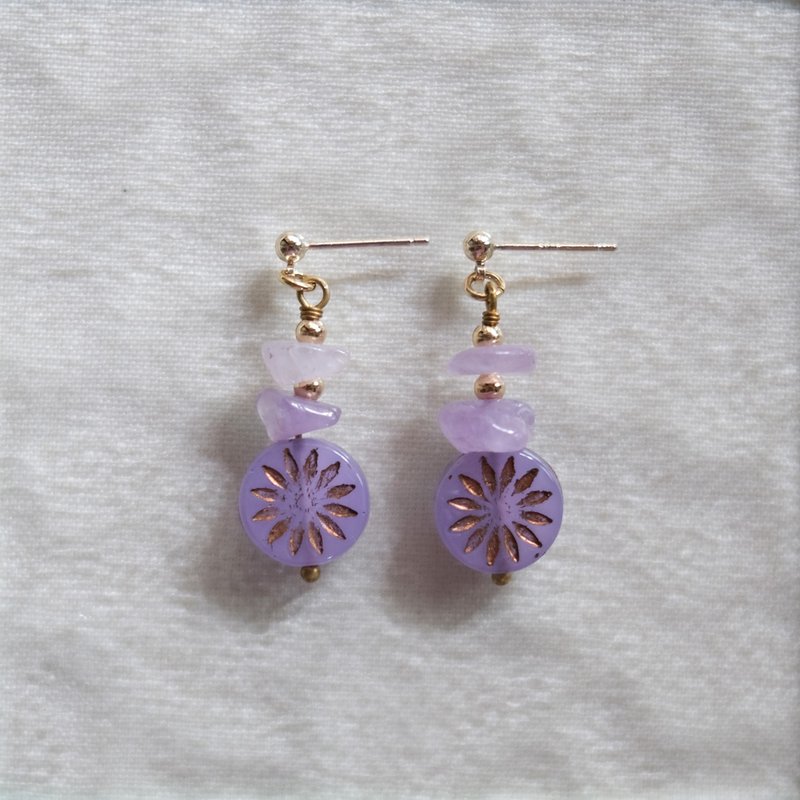 Amethyst Sunlight Earrings , Post Earrings, Clip On Earrings - ต่างหู - แก้ว สีม่วง