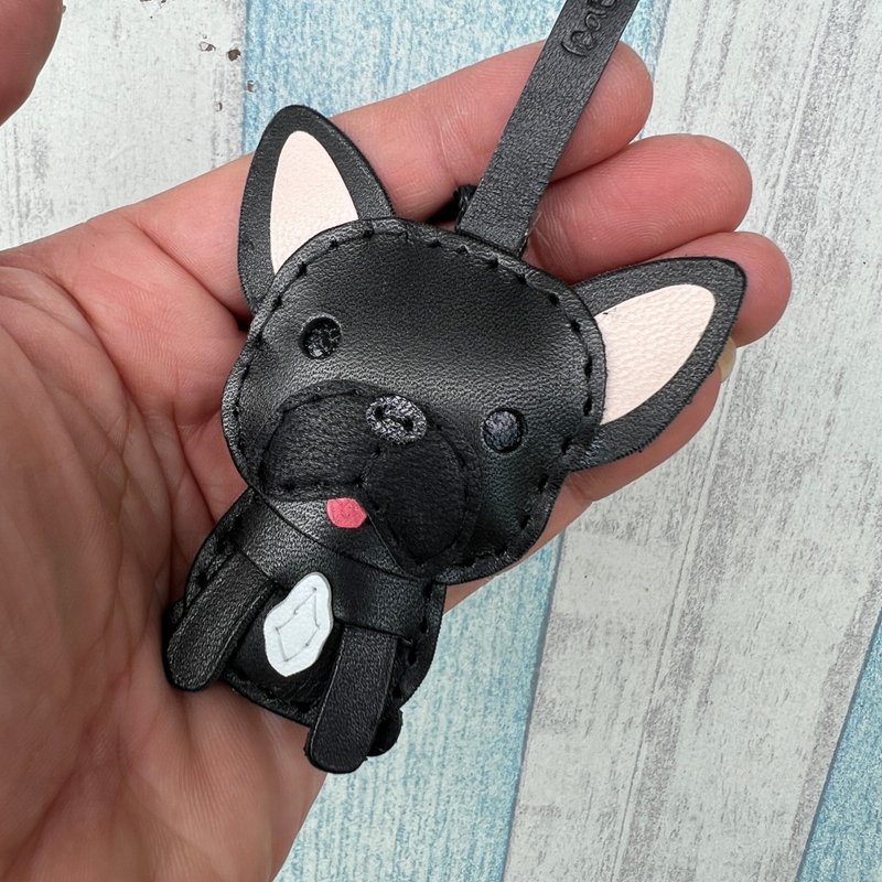 Small Healing Thing Black Cute French Bulldog Handmade Stitched Leather Pendant Small Size - พวงกุญแจ - หนังแท้ สีดำ