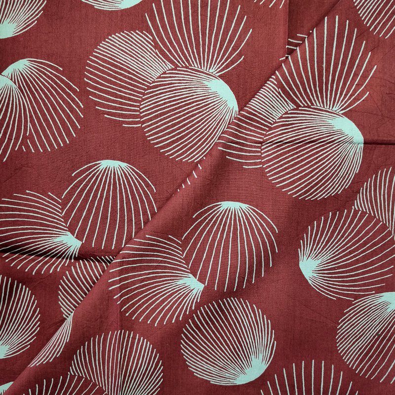 Vintage Japanese Handkerchief – Chrysanthemum Graphic Motif, Red 21 x 21 inches - 手帕 - 棉．麻 咖啡色