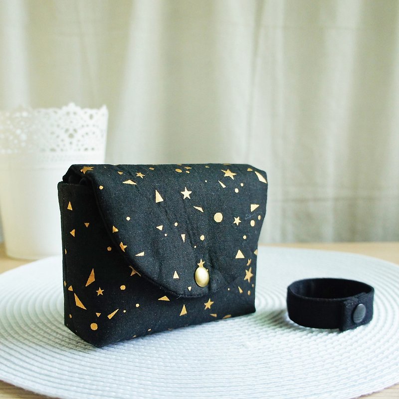 Lovely Japanese cloth [customized] TAROT stars tarot card fit section cotton cloth box (without strap) - บอร์ดเกม - ผ้าฝ้าย/ผ้าลินิน สีดำ