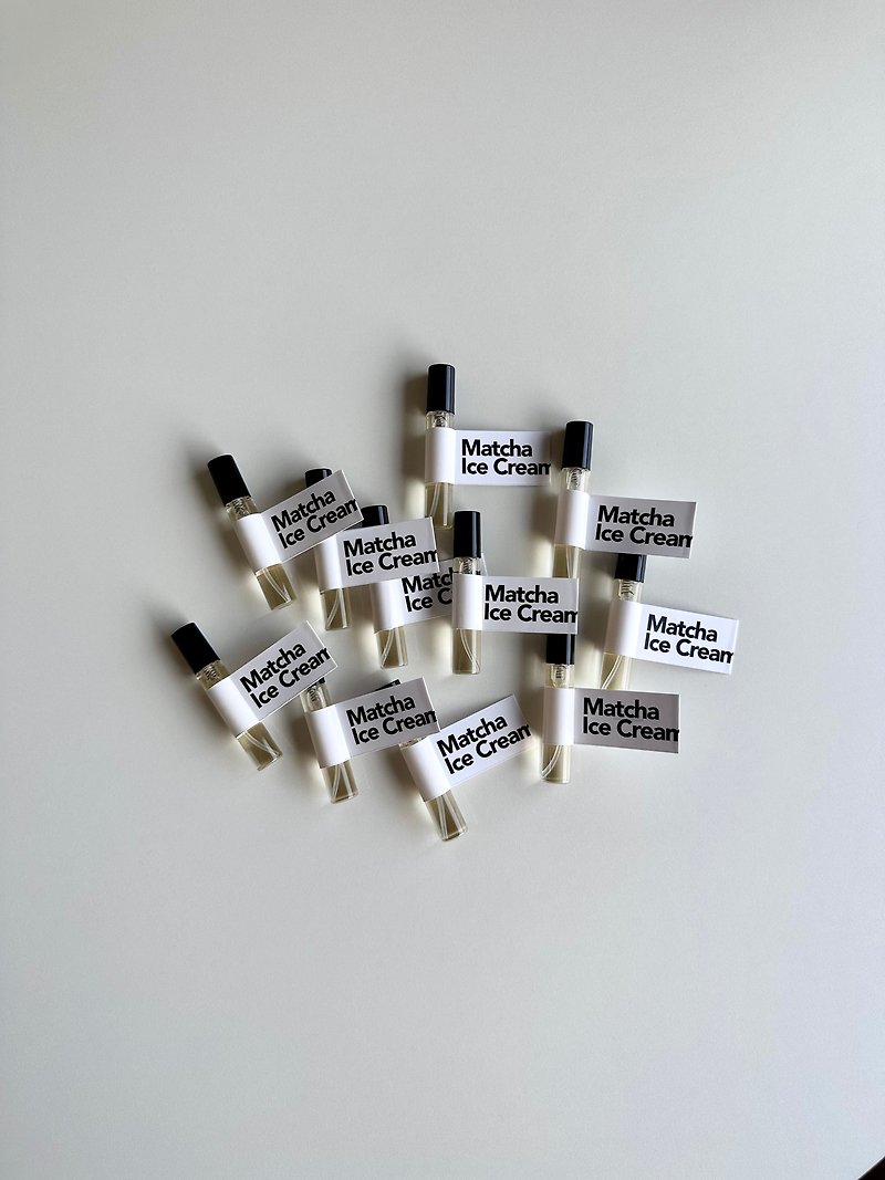 【ギフト】フレグランスギフトボックス丨9種類の香りから4つお選びください丨5ml*4個入り - 香水 - エッセンシャルオイル ホワイト