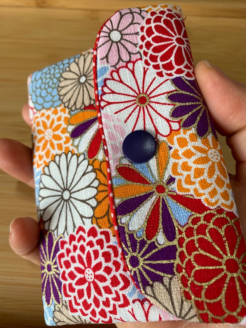 Wenqingfeng Lucky Stamp Thickened Bag - Brilliant Flowers and Passionate Red Gifts Thickened to Store Lipstick Bags - กระเป๋าเครื่องสำอาง - ผ้าฝ้าย/ผ้าลินิน สีแดง