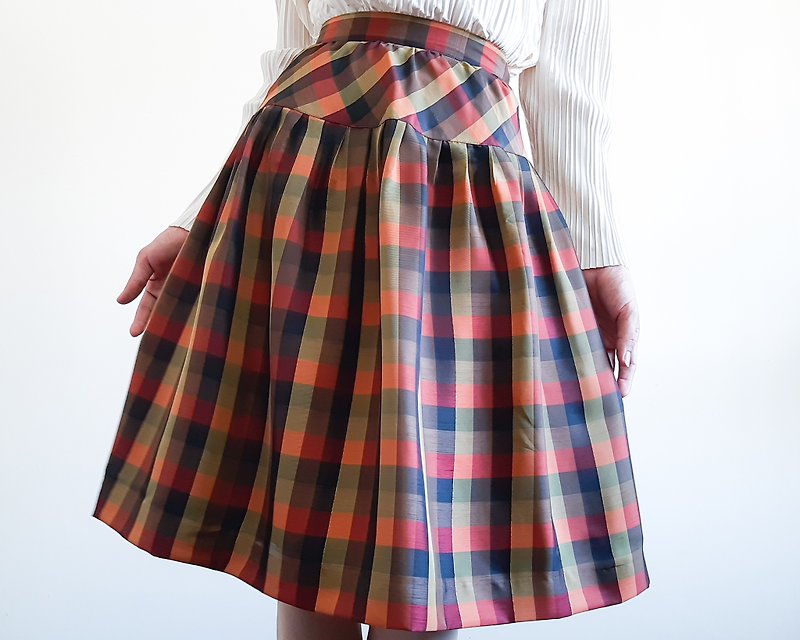 Vintage plaid skirt , metallic striped with polyester fabric , plaid pleated - กระโปรง - เส้นใยสังเคราะห์ สีส้ม