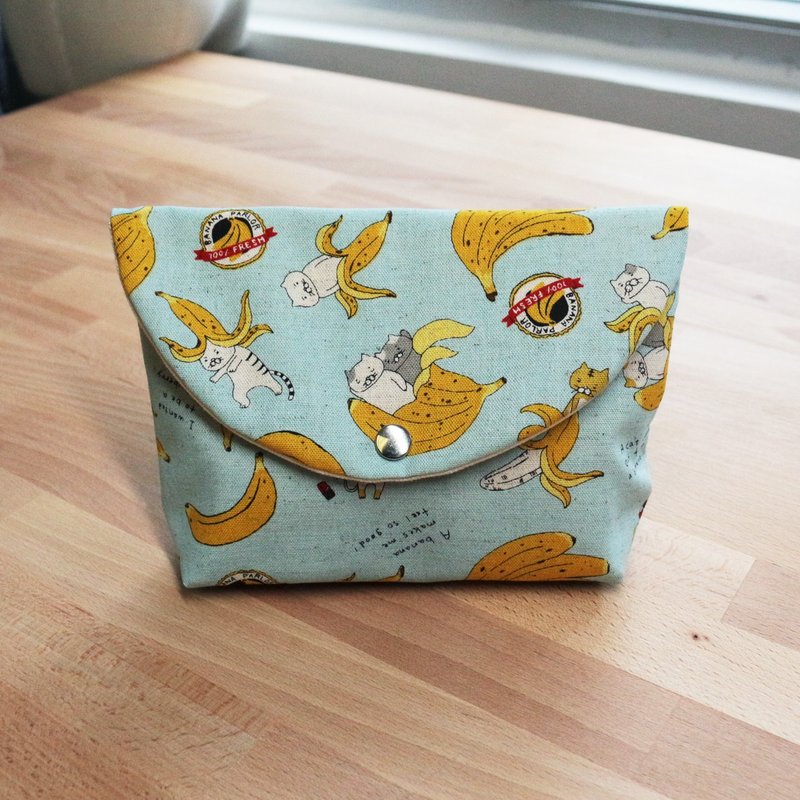 [Blue cat banana] cosmetic bag sundries bag storage banana cat - กระเป๋าเครื่องสำอาง - ผ้าฝ้าย/ผ้าลินิน สีน้ำเงิน