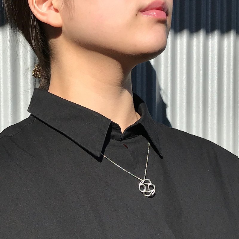 Transmotif N604S Circle is a square illusion transformation 3D Silver necklace 1 piece - สร้อยคอ - เงินแท้ 