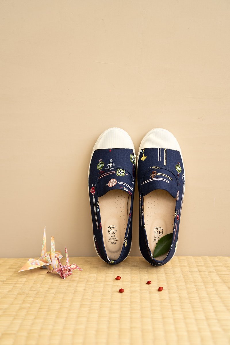 Slip-on casual shoes Flat Sneakers with Japanese fabrics Leather insole - รองเท้าลำลองผู้หญิง - ผ้าฝ้าย/ผ้าลินิน สีน้ำเงิน