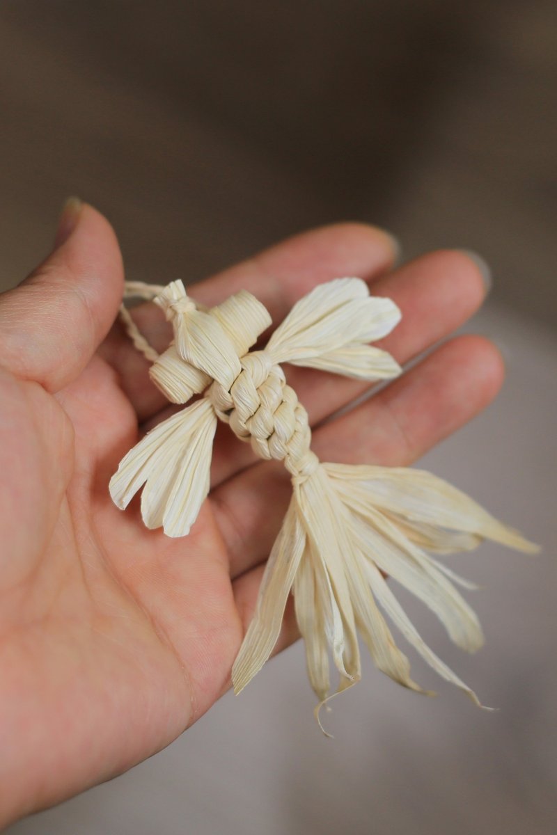 Yiranzhi Handmade | Corn Husk Knitting | Goldfish | Buy any one and get one for free - พวงกุญแจ - พืช/ดอกไม้ 