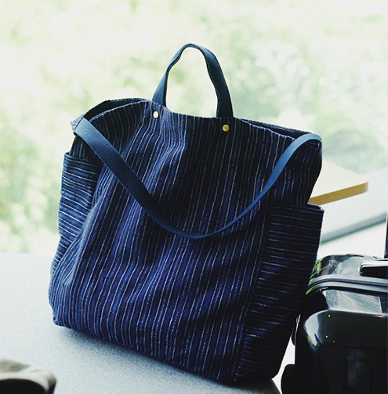 Multicolor blue striped homespun plain striped woven cloth crossbody bag handbag eco canvas tote bag - กระเป๋าถือ - ผ้าฝ้าย/ผ้าลินิน สีน้ำเงิน