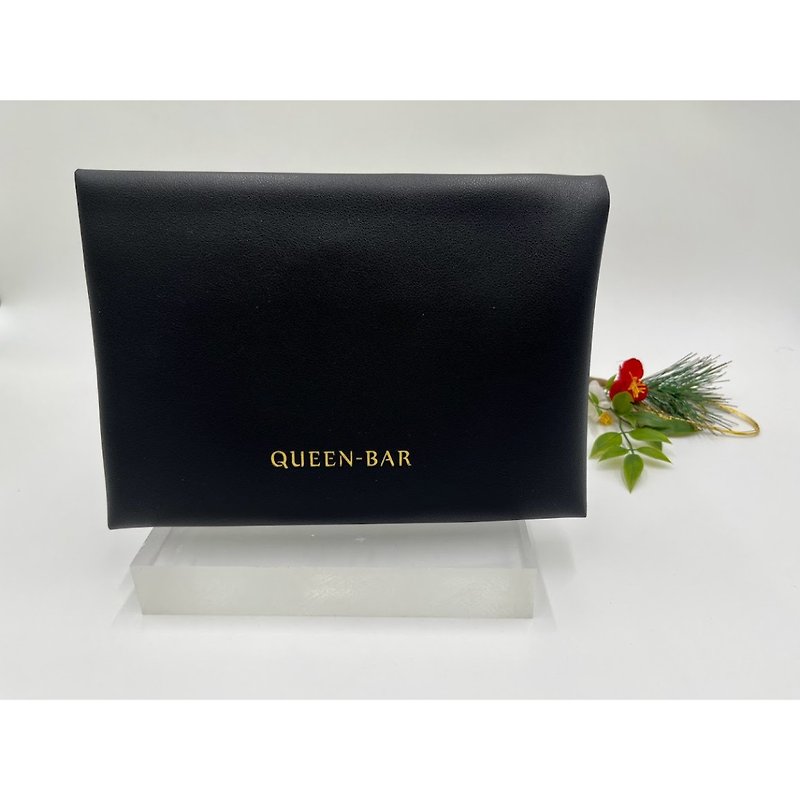 Textured envelope bag - Other - Other Materials Black