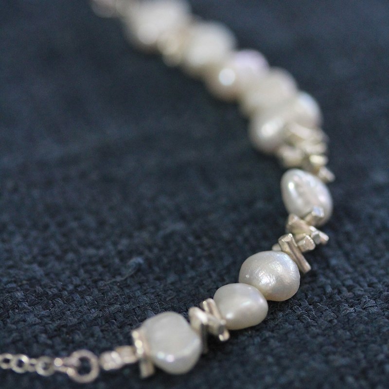 เงิน สร้อยคอ - Pearls and silver sprinkles beads necklace (N0072)