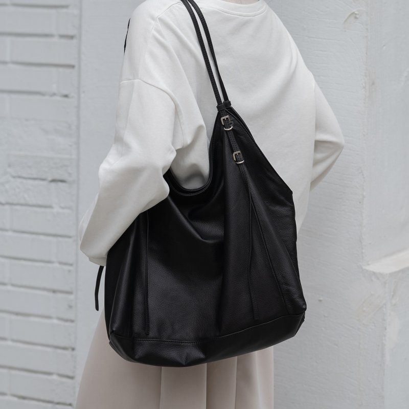 Drape-Slim Strap Full Leather Bag-Black - กระเป๋าแมสเซนเจอร์ - หนังแท้ สีดำ