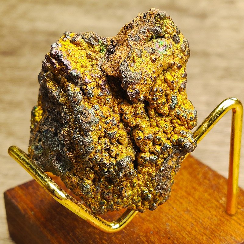 Top premium rare Iridescent Goethite COLOUR:Gold 100% natural color - Items for Display - Gemstone Gold