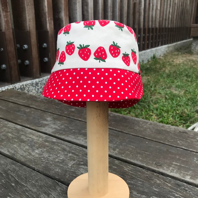 イチゴの手作りキャップ - 両面摩耗 - 帽子 - 紙 レッド