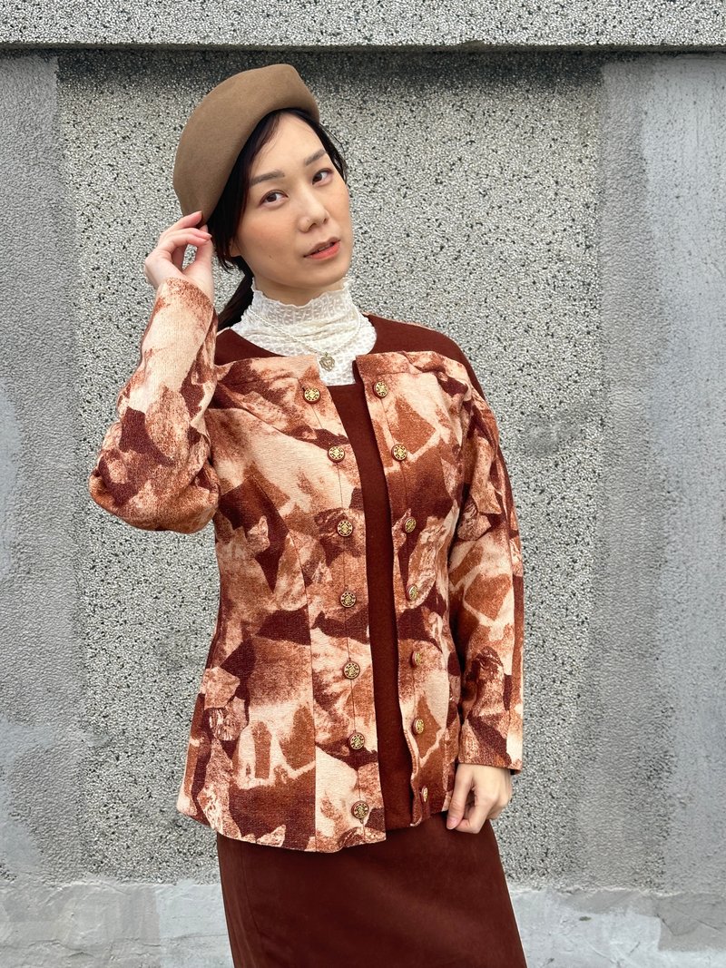 Autumn camouflage off-shoulder double-breasted coat - เสื้อแจ็คเก็ต - วัสดุอื่นๆ หลากหลายสี