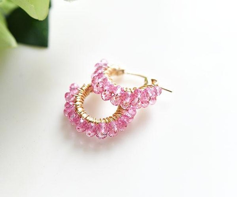桜色のピアス ピンク色トパーズの2連フープピアス イヤリング可　11月誕生石 - 耳環/耳夾 - 寶石 粉紅色