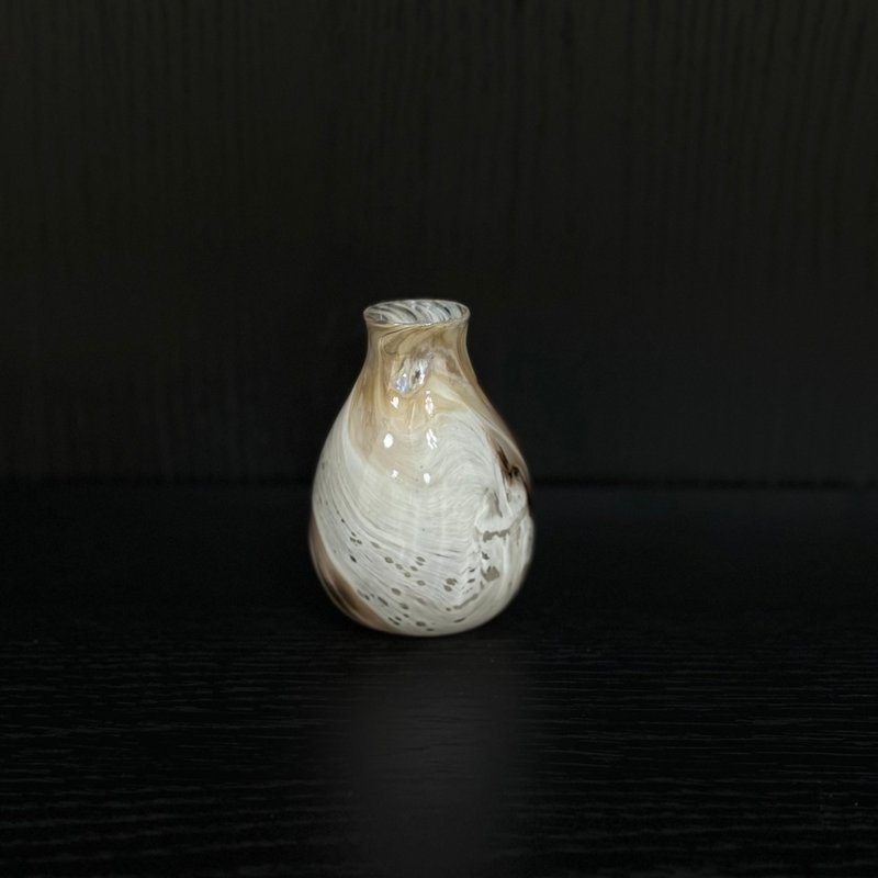 沙紋奶油玻璃花瓶 - 擺飾/家飾品 - 玻璃 