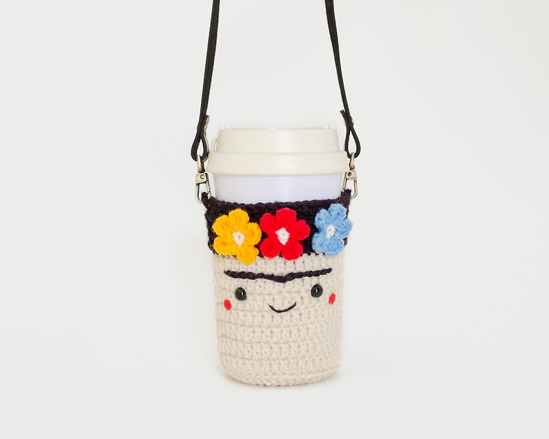 Crochet Cozy Cup - Frida Kahlo No.1 / Coffee Sleeve, Starbuck. - ถุงใส่กระติกนำ้ - ผ้าฝ้าย/ผ้าลินิน สีกากี