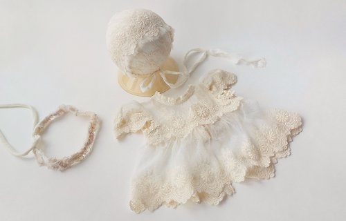 Propskids Boho lace outfit, Beige dress for newborn girl, Newborn photography props