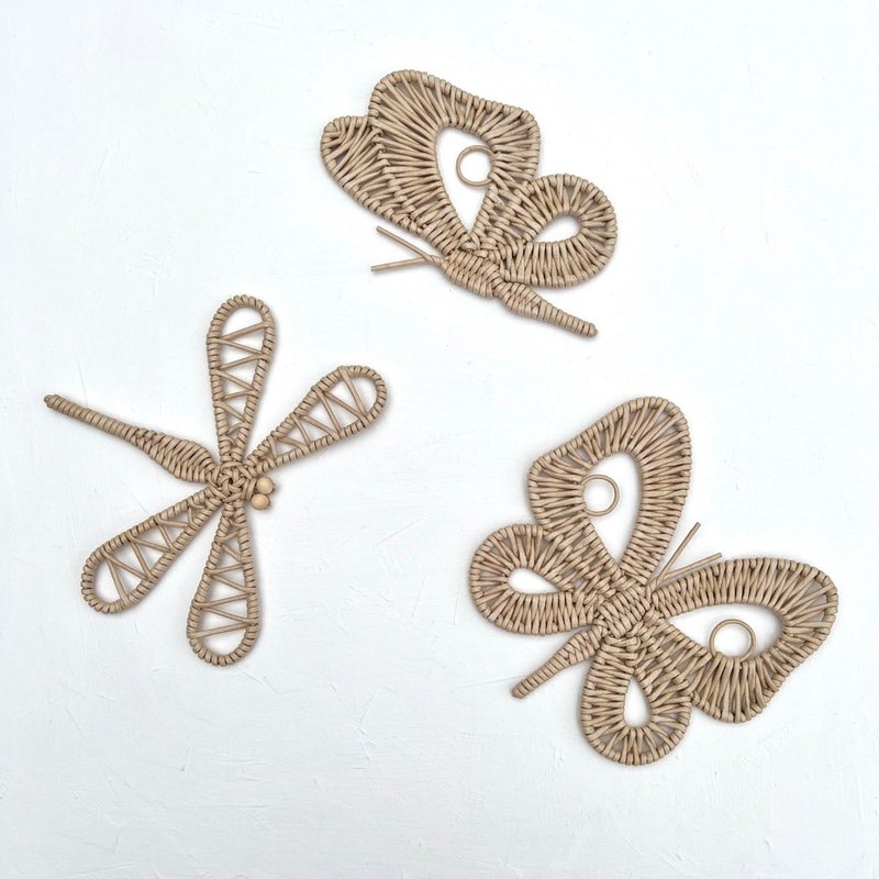 Butterfly wall decor, Wicker dragonfly for woodland nursery or kids room decor - 牆貼/牆身裝飾 - 紙 多色