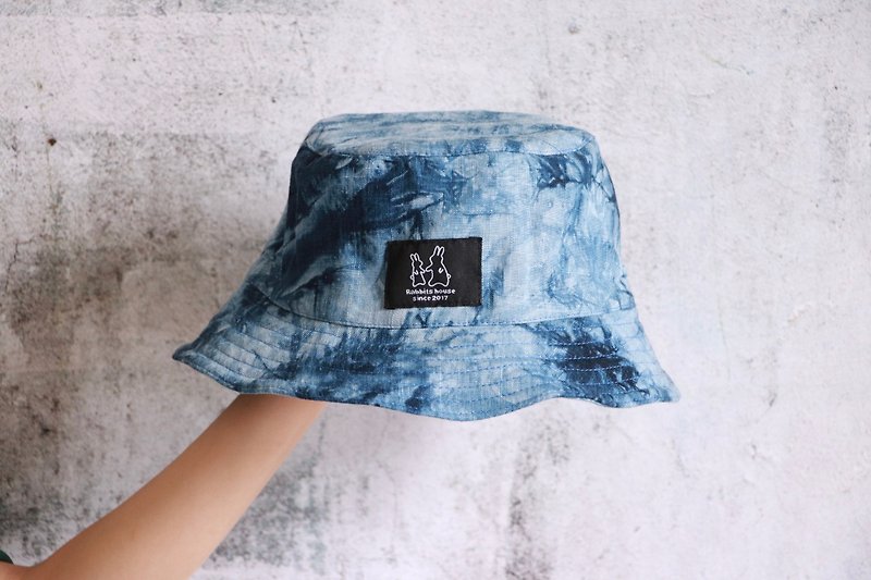 淺藍刷白渲染漁夫帽 - 帽子 - 棉．麻 藍色
