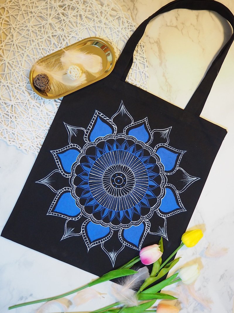 手繪 帆布袋 手繪袋 本土 Henna Mandala 彩繪 漢娜 曼陀羅 禪繞 - 側背包/斜孭袋 - 棉．麻 黑色