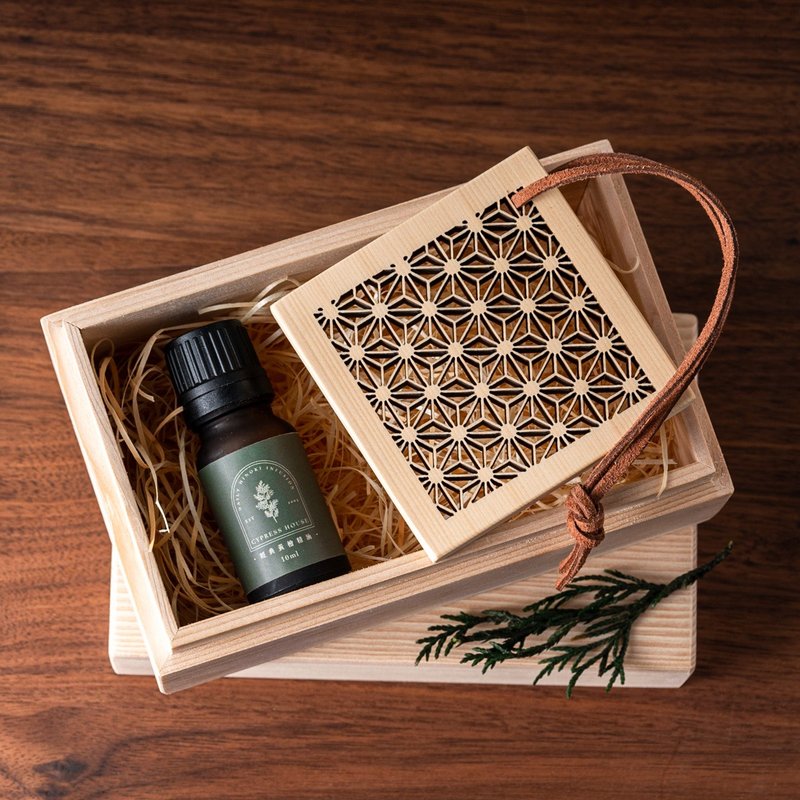 [Anniversary Exclusive] Linen Leaf and Wind Diffuser Essential Oil Gift Box with Instruction Card in Chinese and English - Fragrances - Essential Oils Brown