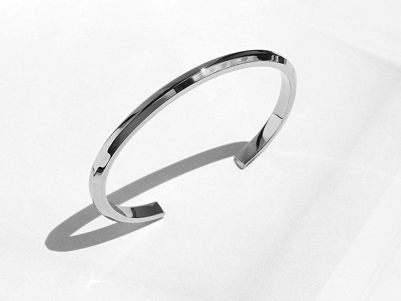 Wide Bevel Cuff Bracelet | Stainless Steel | Personalised Gift - สร้อยข้อมือ - สแตนเลส สีเงิน