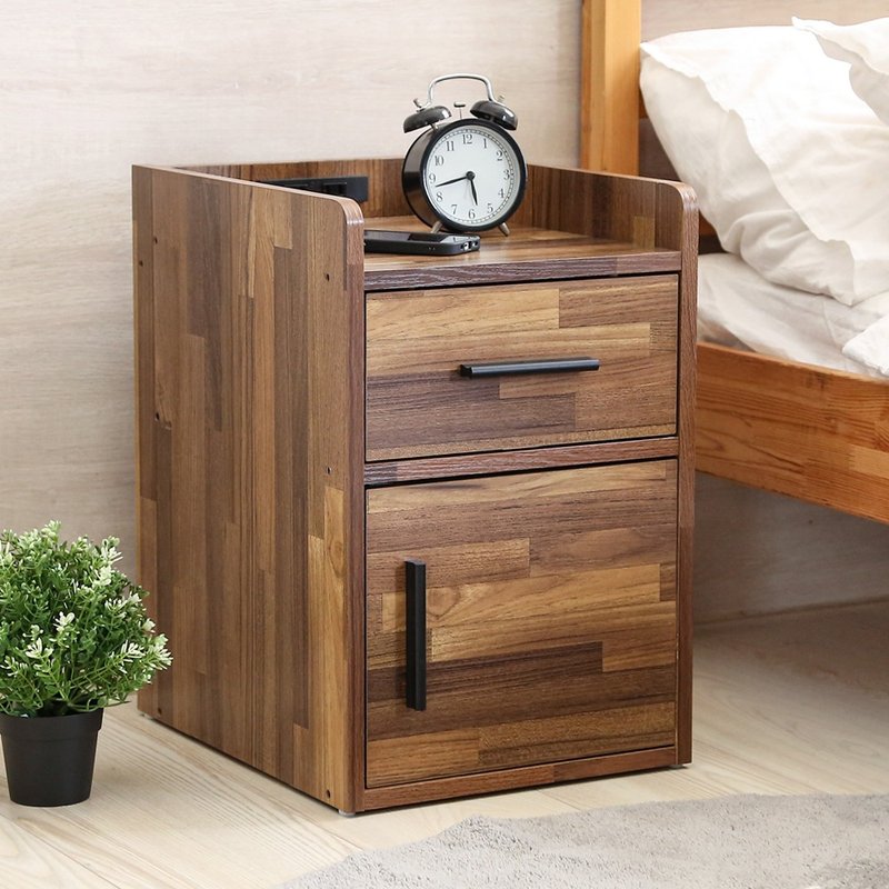 [Wei Man] MIT simple and versatile double-layer bedside storage cabinet side cabinet low cabinet drawer cabinet with socket - กล่องเก็บของ - วัสดุอื่นๆ สีนำ้ตาล