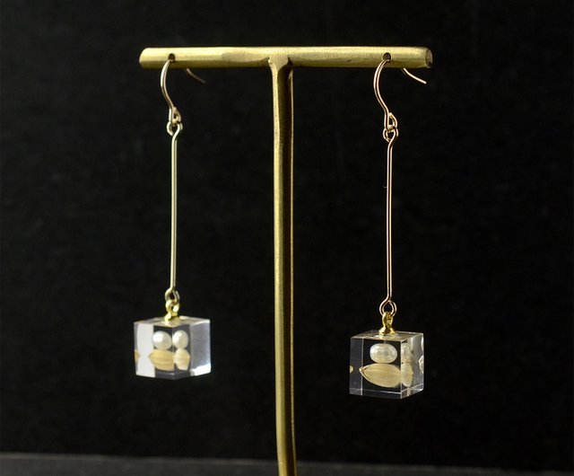 ★専用です　14kgf  淡水ライスパールのロングピアス パール&ライスのロングピアス 14kgf/お米/淡水パール/レジン