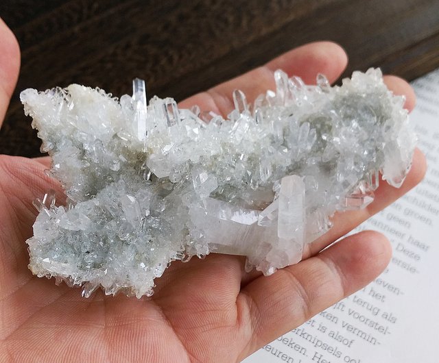Crystal 四川產地不規則晶簇白水晶晶簇天然礦石原礦石話石說