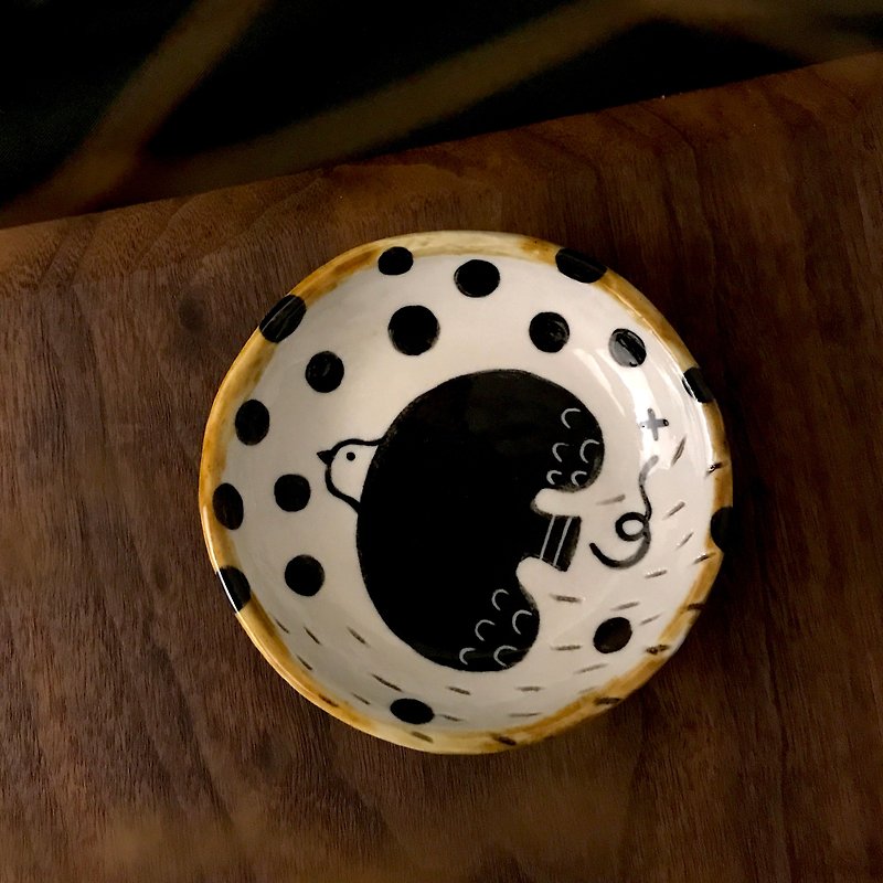 【 小丸 森林 手繪 】小花 飛鳥  手繪   日式豆皿  器皿  食器 - 碟子/醬料碟 - 陶 黑色