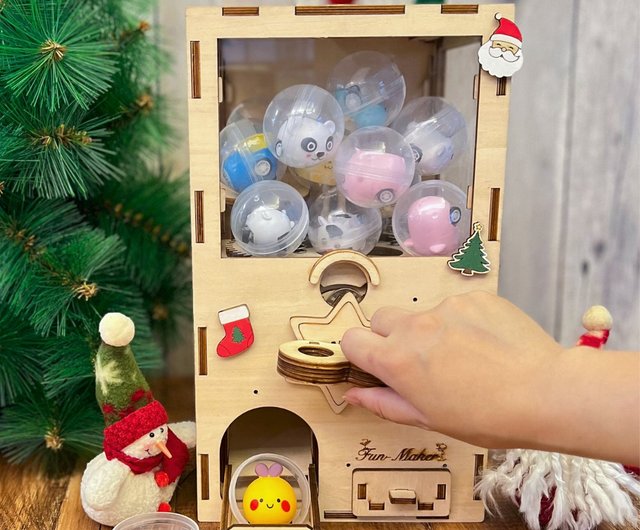 DIY手作りギフト】かわいい木製コイン式ガシャポンマシン - カスタマイズされたクリスマスギフト用の15カプセル - ショップ Fun-Maker  design 木工/竹細工/ペーパークラフト - Pinkoi