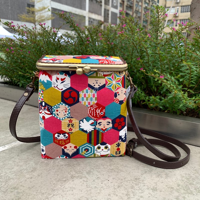 Japanese style tortoiseshell box mouth gold crossbody bag Polaroid camera bag - Messenger Bags & Sling Bags - Cotton & Hemp Purple