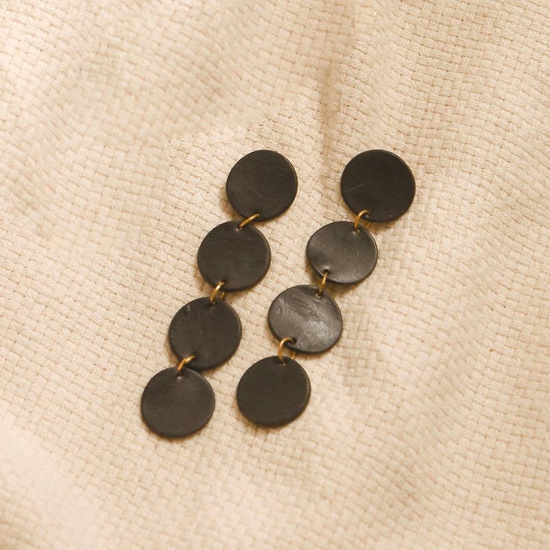 Ceramic Black and White Geometric Handmade Earrings【Polca Series PK-6】 - Earrings & Clip-ons - Porcelain White
