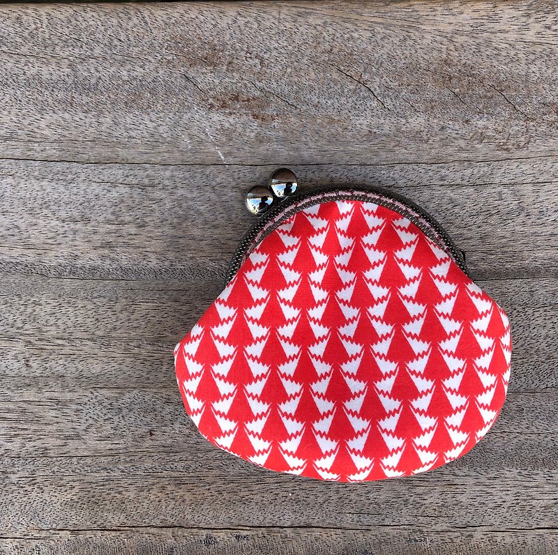 Liberty calico. Red ribbon coin purse with tilted head - กระเป๋าใส่เหรียญ - ผ้าฝ้าย/ผ้าลินิน สีแดง